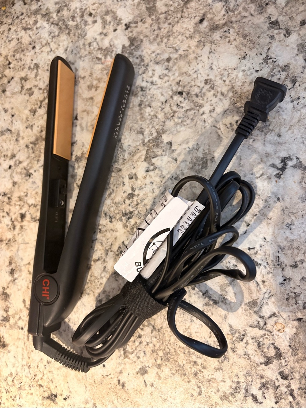 Black CHI Flat Iron Hair Straightener - Ceramic Plates